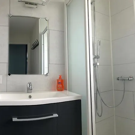 Lägenhet Le Dauphin - 3 - 8 Personnes - Proximite Bréhal