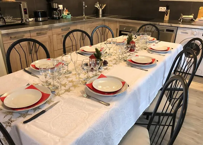 Le Dauphin - 3 - 8 Personnes - Proximite